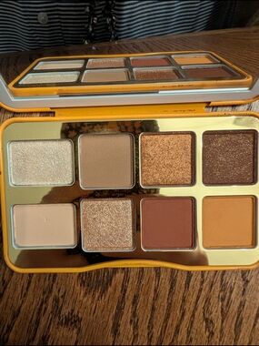 Too Faced Hot Buttered Rum Eyeshadow Palette